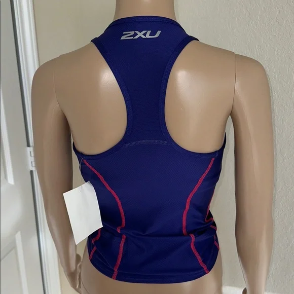 NWT 2XU Women's Blue Sports Bra with Pink Accents Size X Small. - Picture 3 of 13